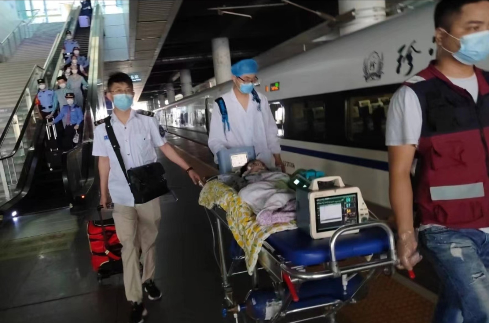 祁阳市高铁转运公司